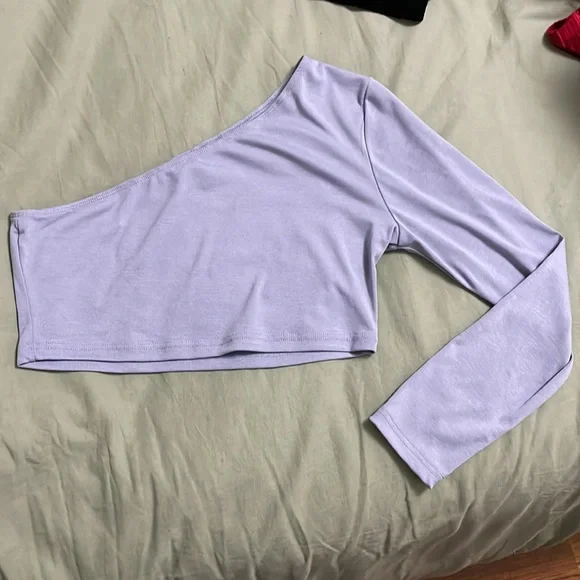 Tops! - Picture 2 of 16